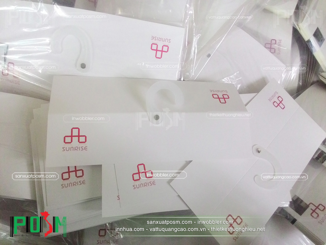 hanger giấy móc vải hanger giấy móc vải